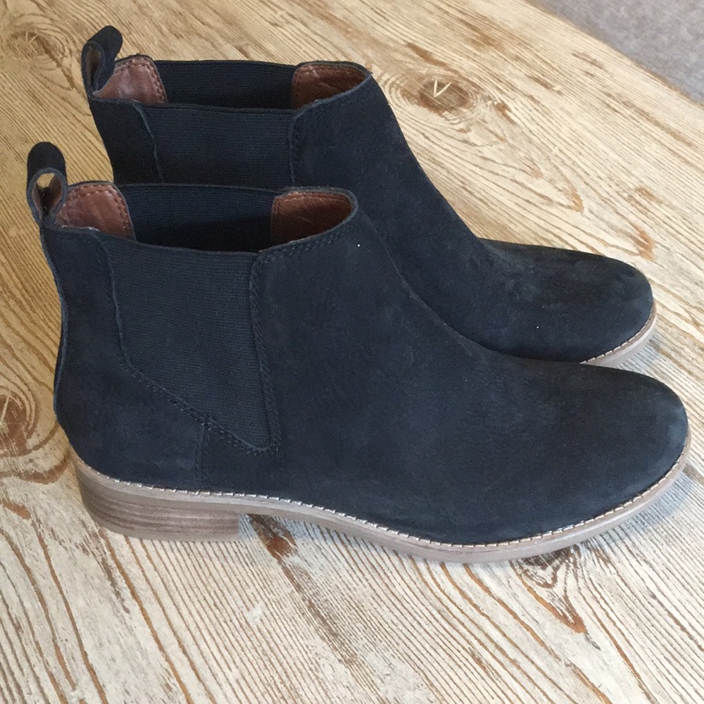 Lucky Brand Suede Chelsea Boot